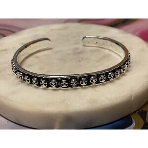 Skull unisex goth punk cuff bracelet
